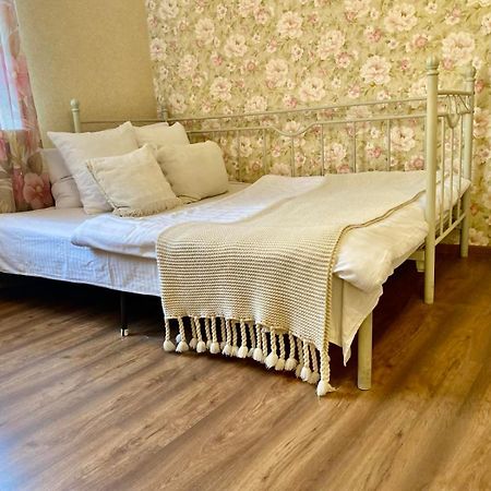 Вірменська 14 Центр З Балконом Не Далеко Від Ж Д Вокзалу Звітні Документи Apartment Lviv Luaran gambar
